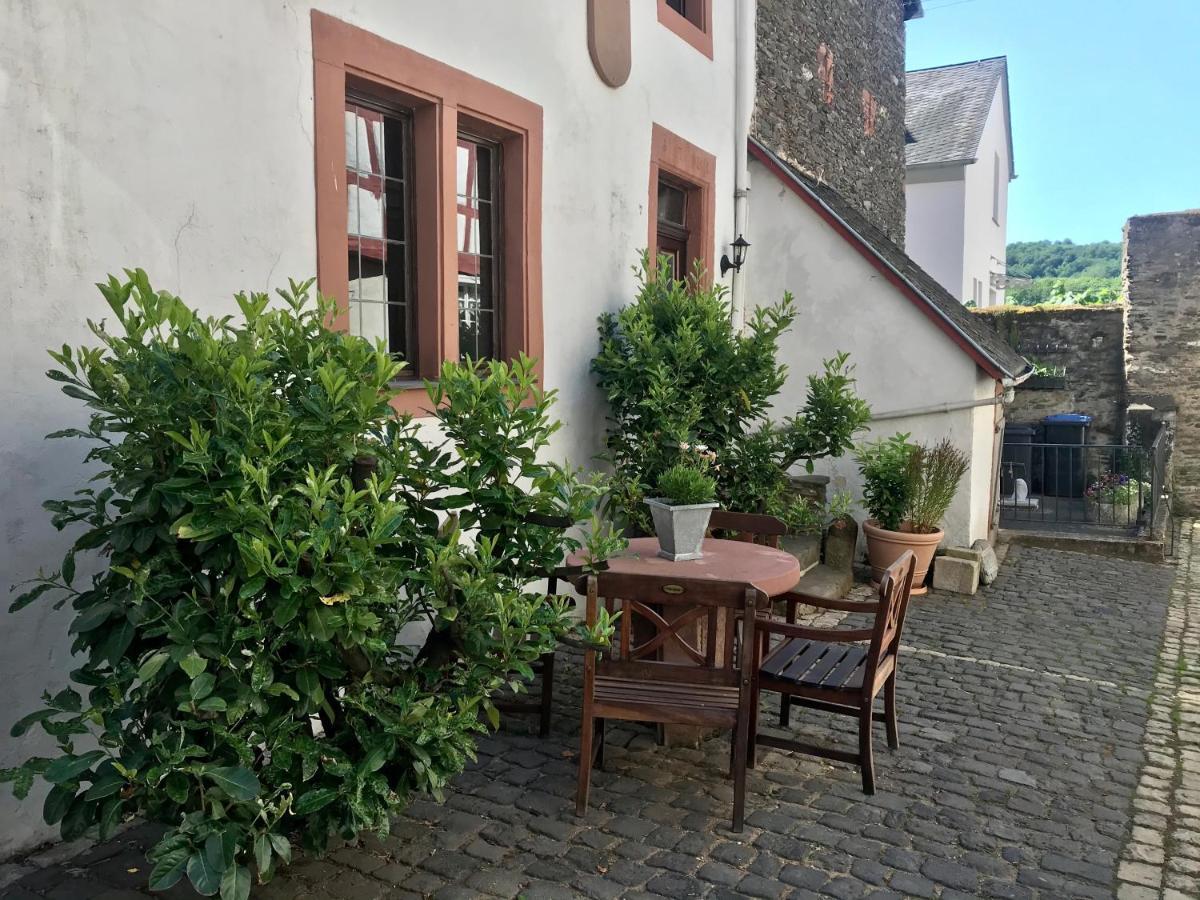Alter Posthof Lieser Bagian luar foto