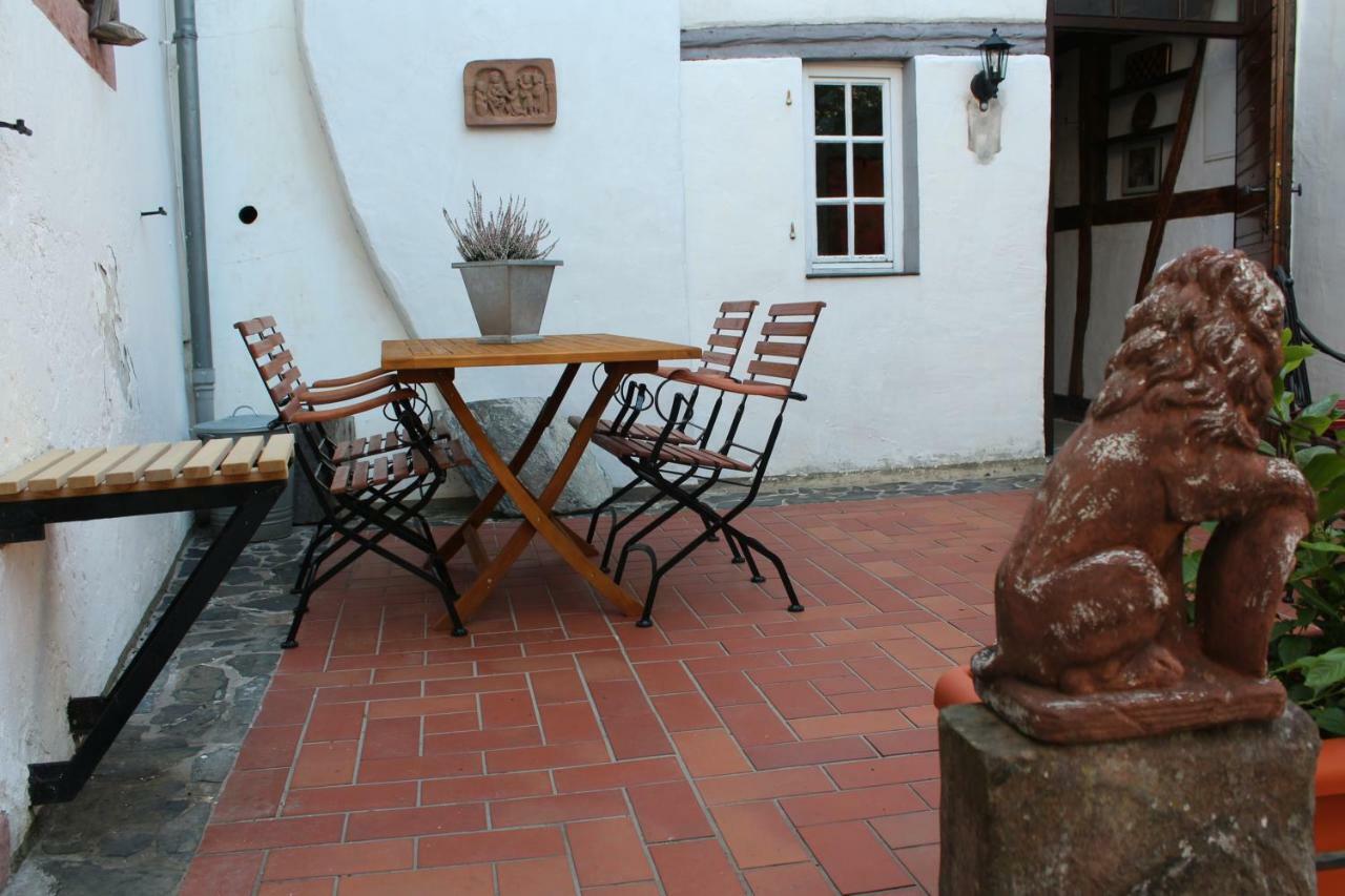 Alter Posthof Lieser Bagian luar foto