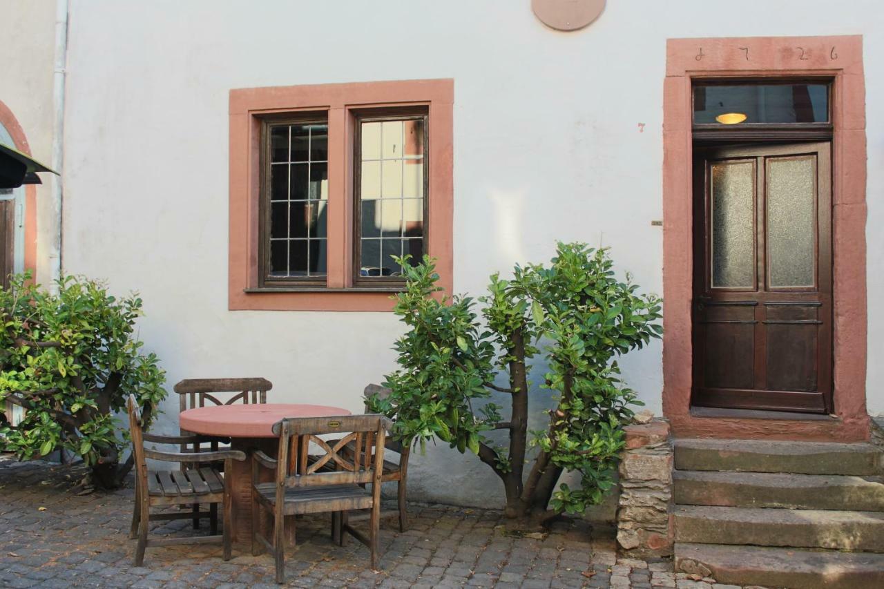 Alter Posthof Lieser Bagian luar foto